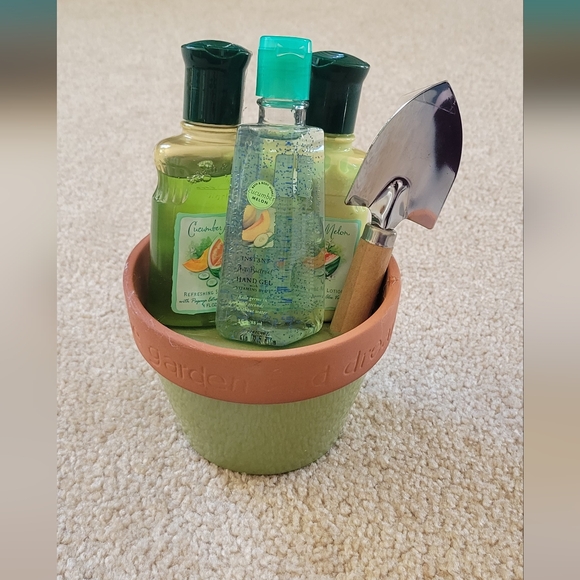 Vintage Bath & Body Works Cucumber Melon Gardening Gift Set Collectible. NEW,New Products : American Fashion Style Bags On Sale